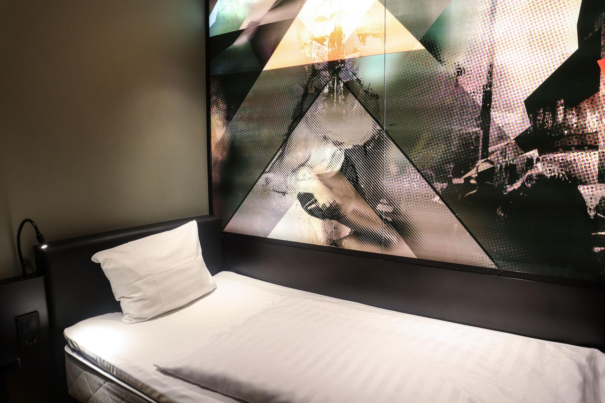 Comfort Xpress Hotel 3*